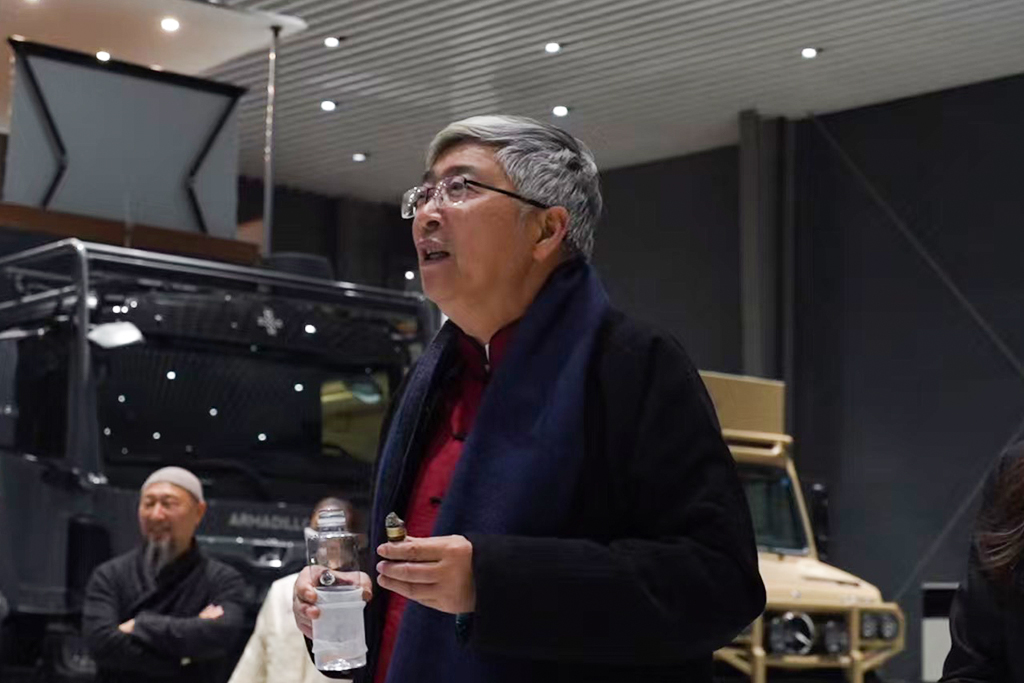 Industry Titans Cross Boundaries to Discuss and Appreciate Ultimate Craftsmanship!